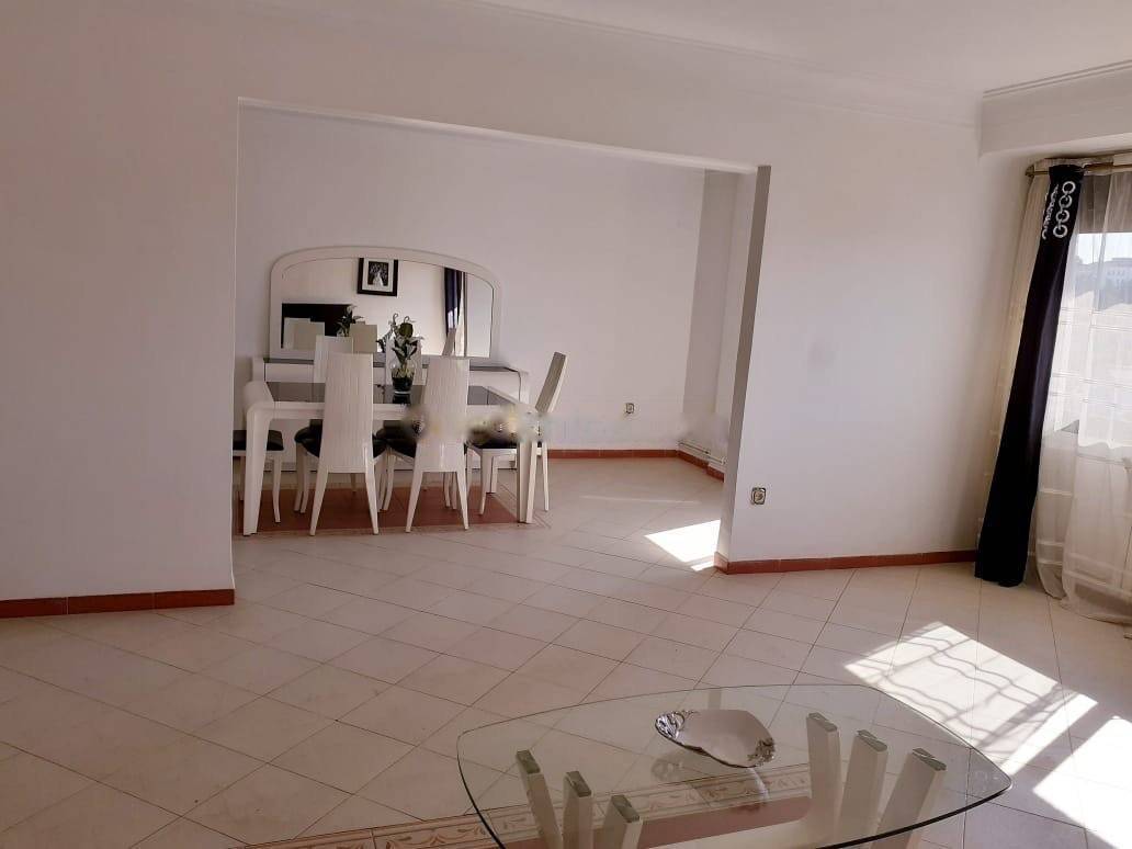 Location Appartement F7 Hydra
