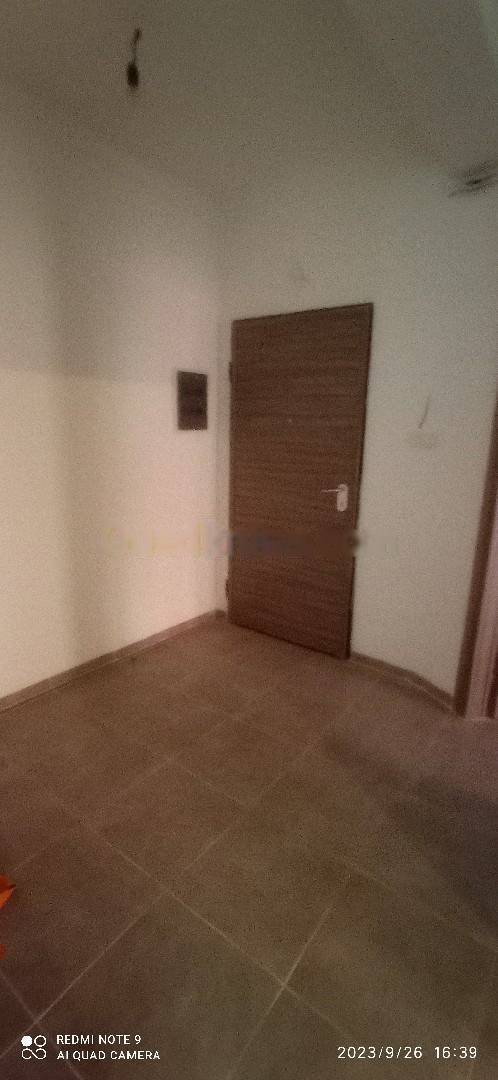 Location Appartement F4 Dely Ibrahim