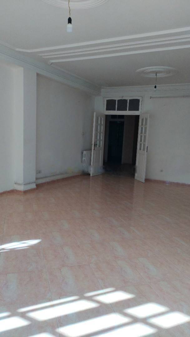 Location Appartement F4 Dely Ibrahim