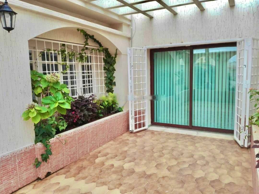 Location Villa F11 Dely Ibrahim