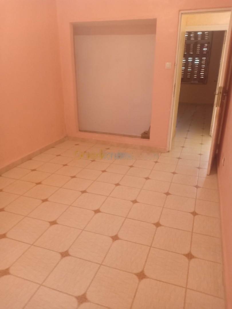 Location Appartement F3 Belouizdad