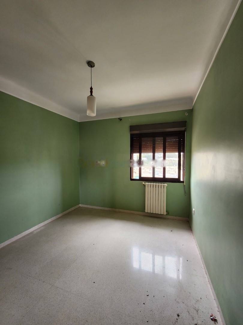 Location Appartement F4 Hydra