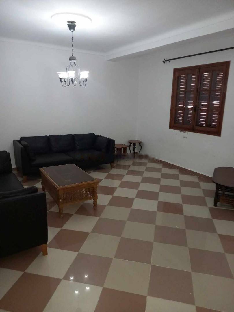 Location Niveau de villa F3 Ain Benian
