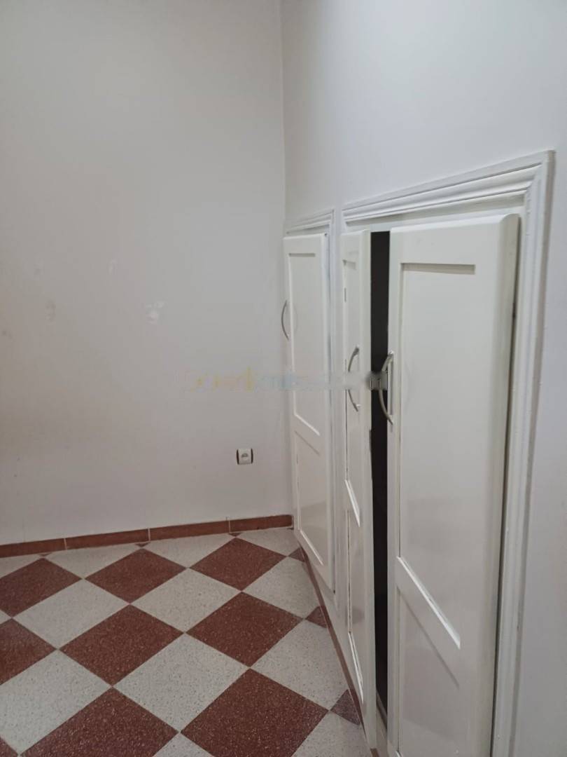 Location Appartement F3 Dar El Beida