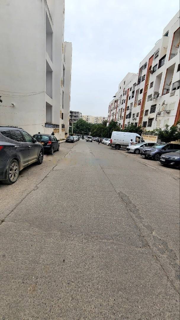 Location Appartement F5 El Achour