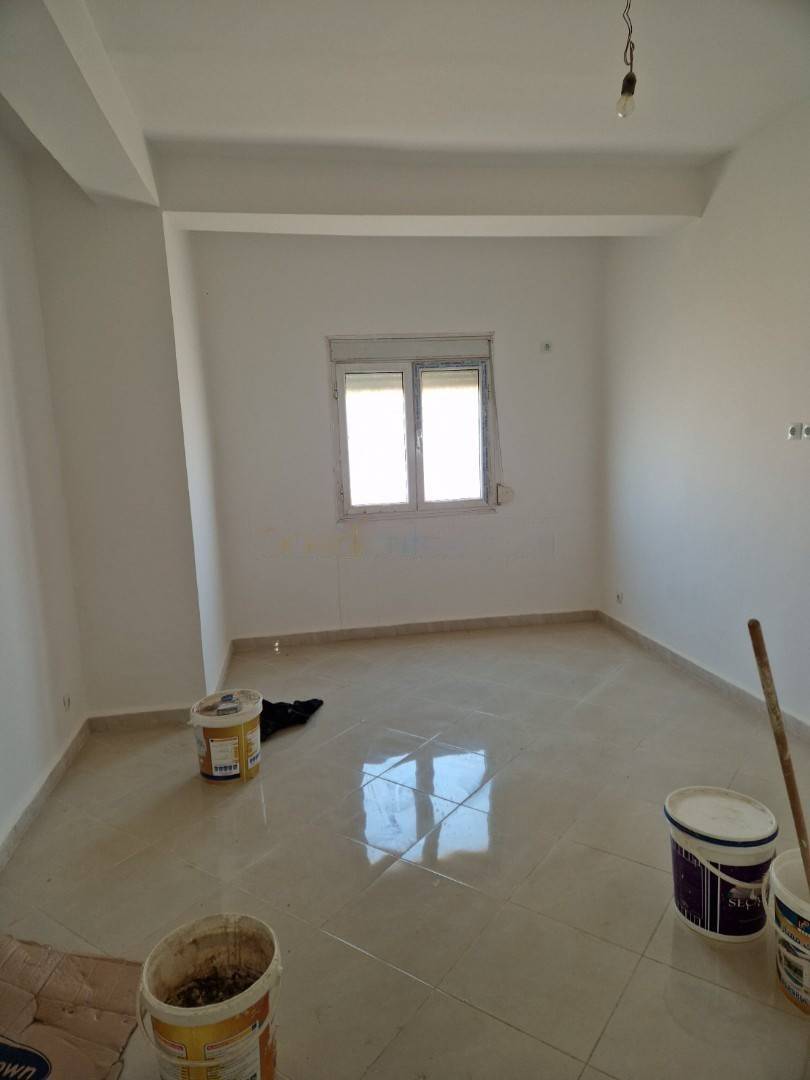 Location Niveau de villa F3 Birkhadem