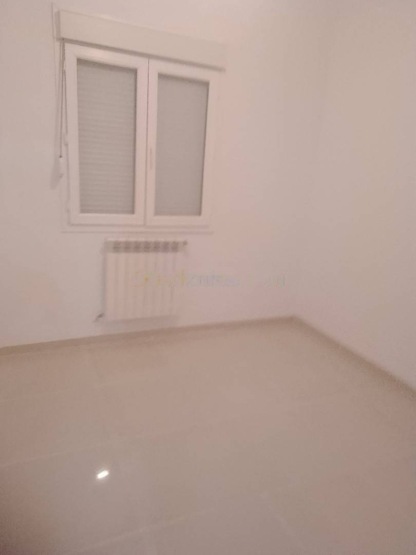 Location Appartement F4 Kouba