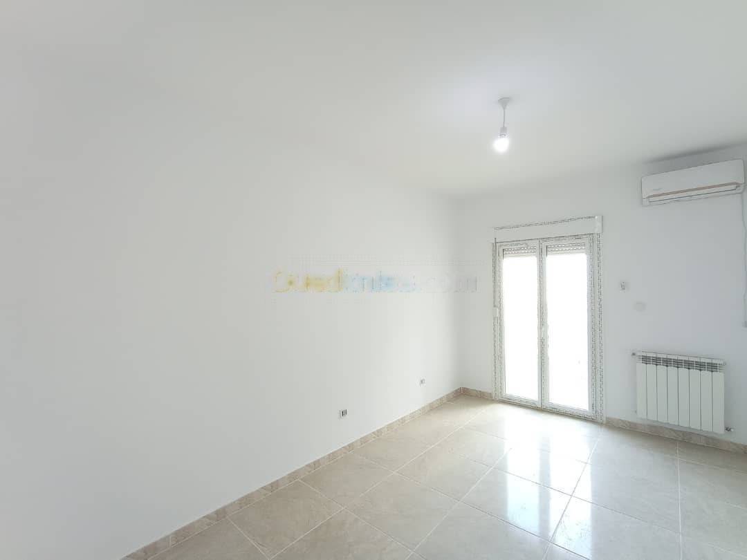 Location Appartement F4 Kouba