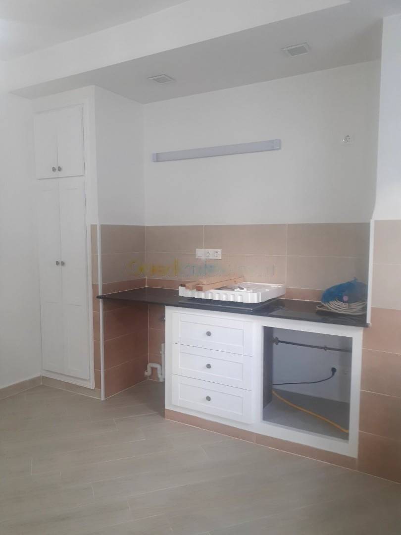 Location Niveau de villa F3 Birkhadem