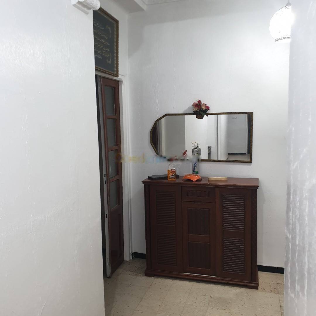 Location Appartement F5 Bab Ezzouar