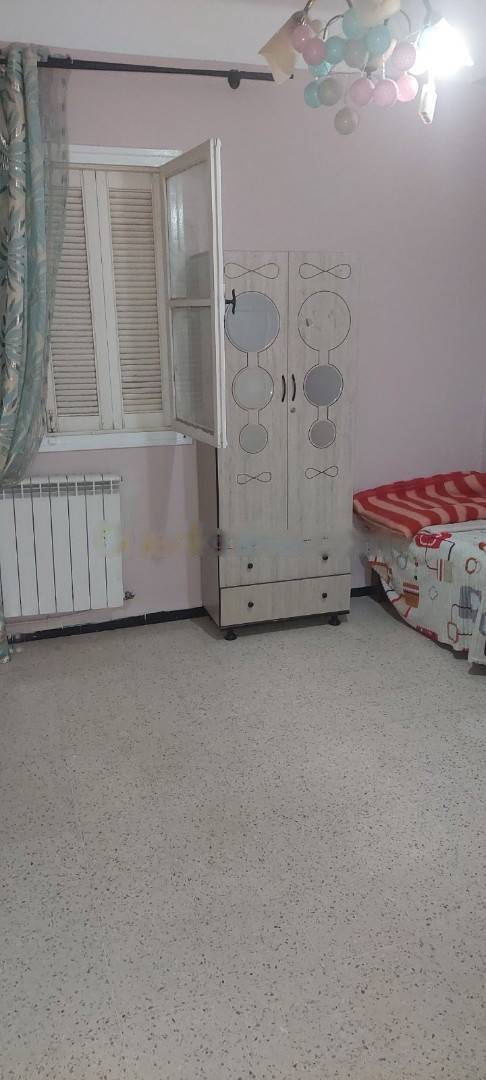 Location Appartement F3 Bab Ezzouar