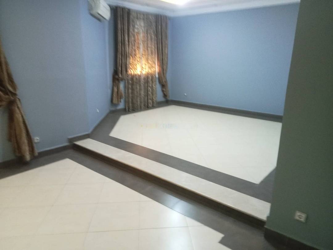 Location Villa F8 Oued Smar