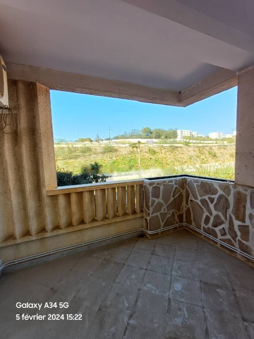 Location niveau de villa f5 birkhadem 21
