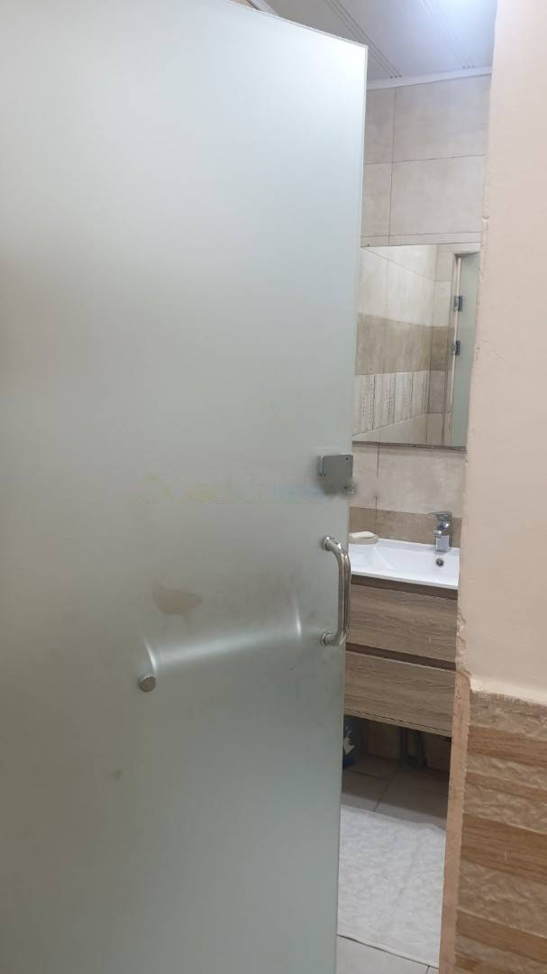 Location Appartement F4 Djasr Kasentina