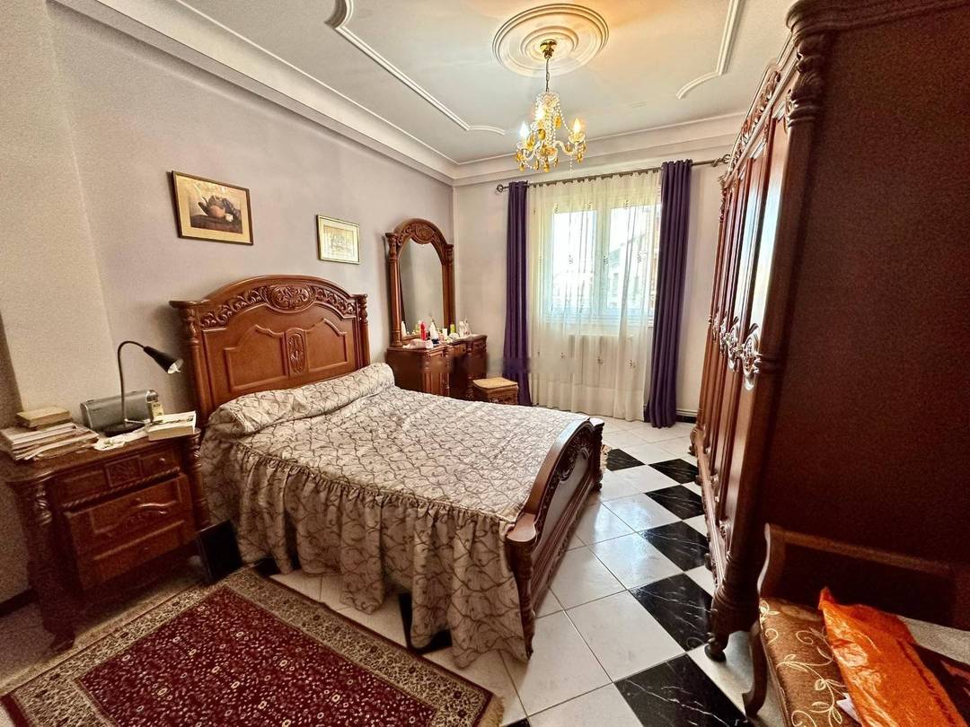 Vente appartement f6 el mouradia
