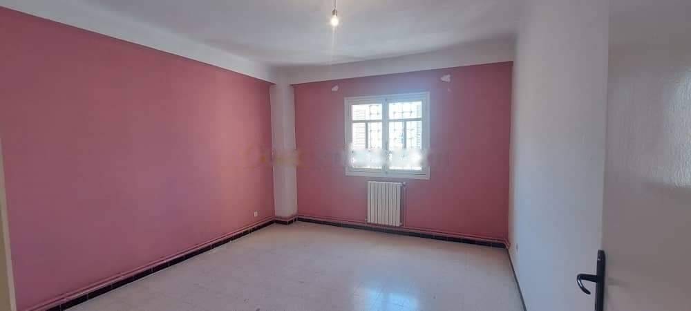 Location Appartement F5 Birkhadem