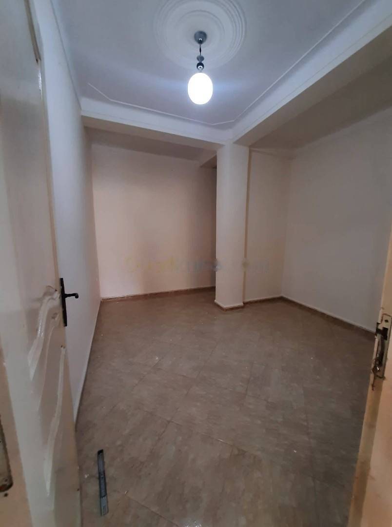 Location Niveau de villa F3 Bordj El Kiffan