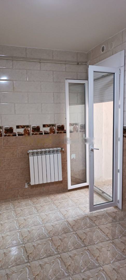 Location Appartement F4 Bordj El Bahri