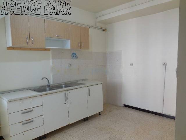 Location Appartement F3 Bab Ezzouar