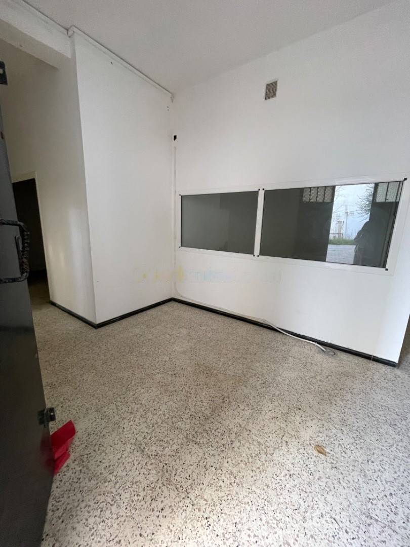 Location Niveau de villa F8 Cheraga