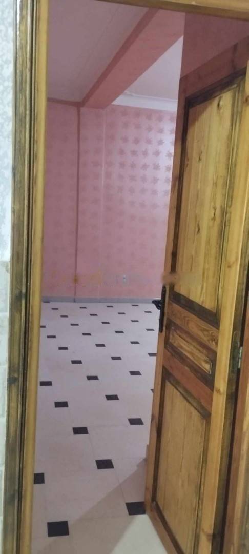 Location Niveau de villa F4 Birkhadem