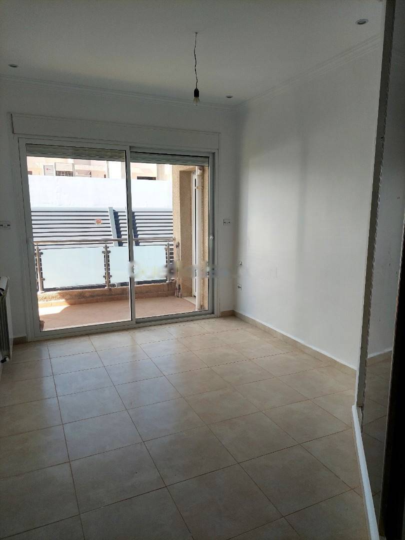 Location Appartement F4 Dely Ibrahim