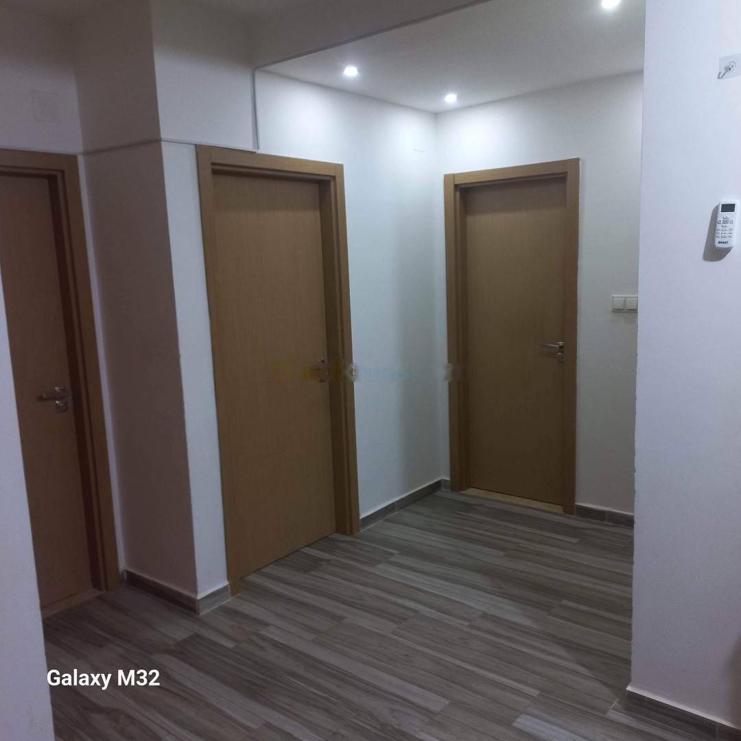 Location Appartement F4 Souidania