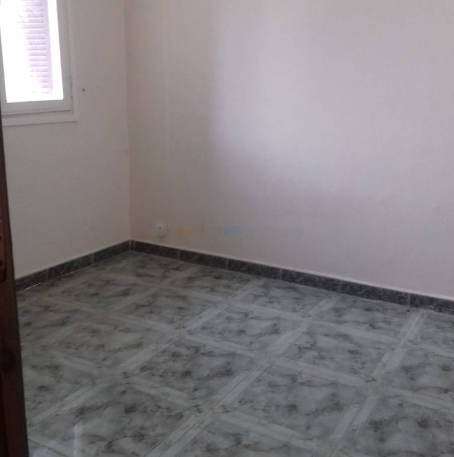 Location Appartement F4 Bab Ezzouar