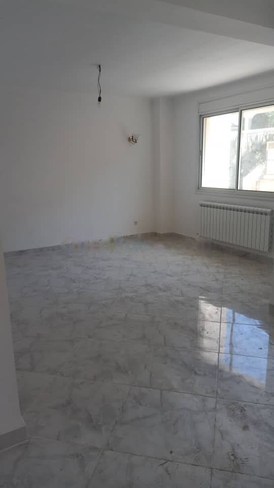 Location Appartement F5 Hydra