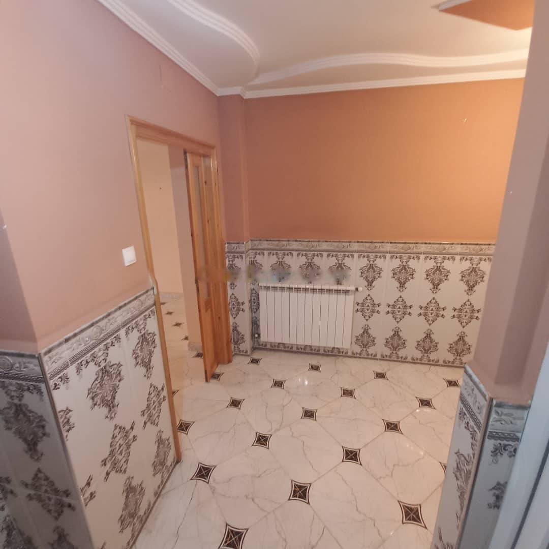 Location Niveau de villa F3 Bordj El Bahri