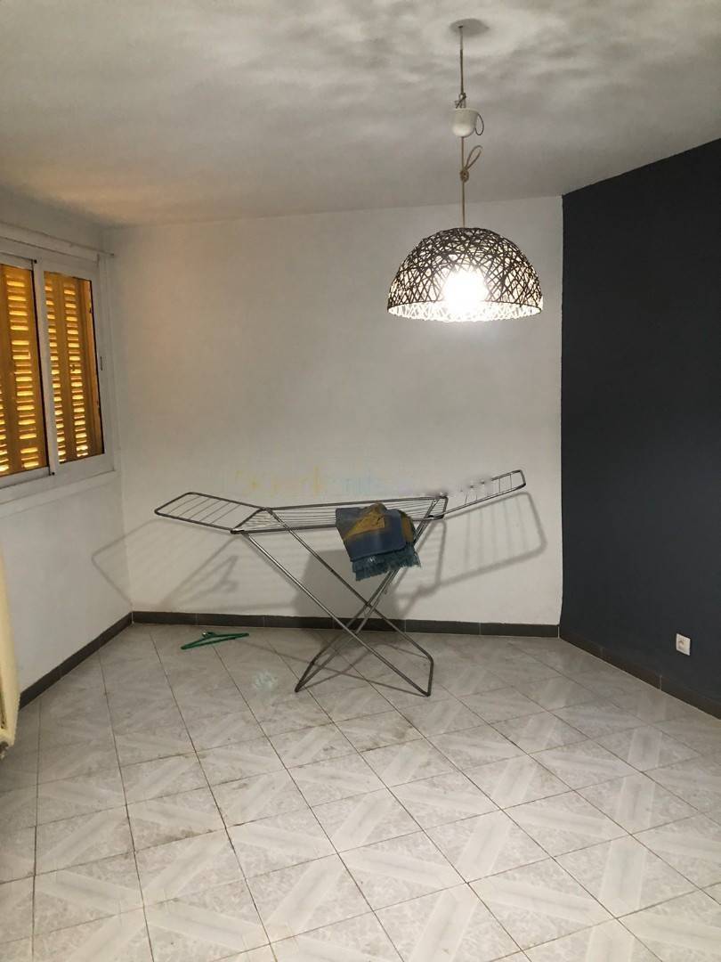 Location Appartement F3 Dar El Beida