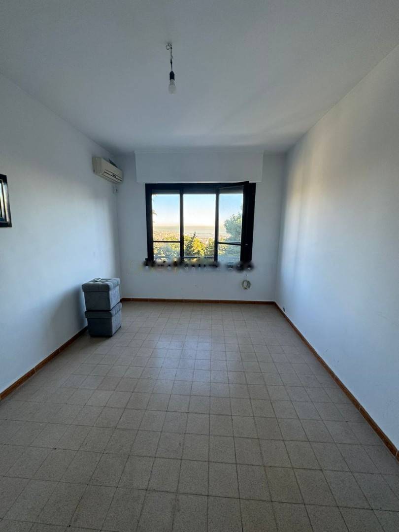 Location Appartement F2 El Mouradia