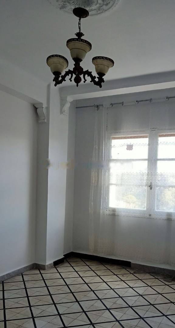 Location Appartement F3 El Biar
