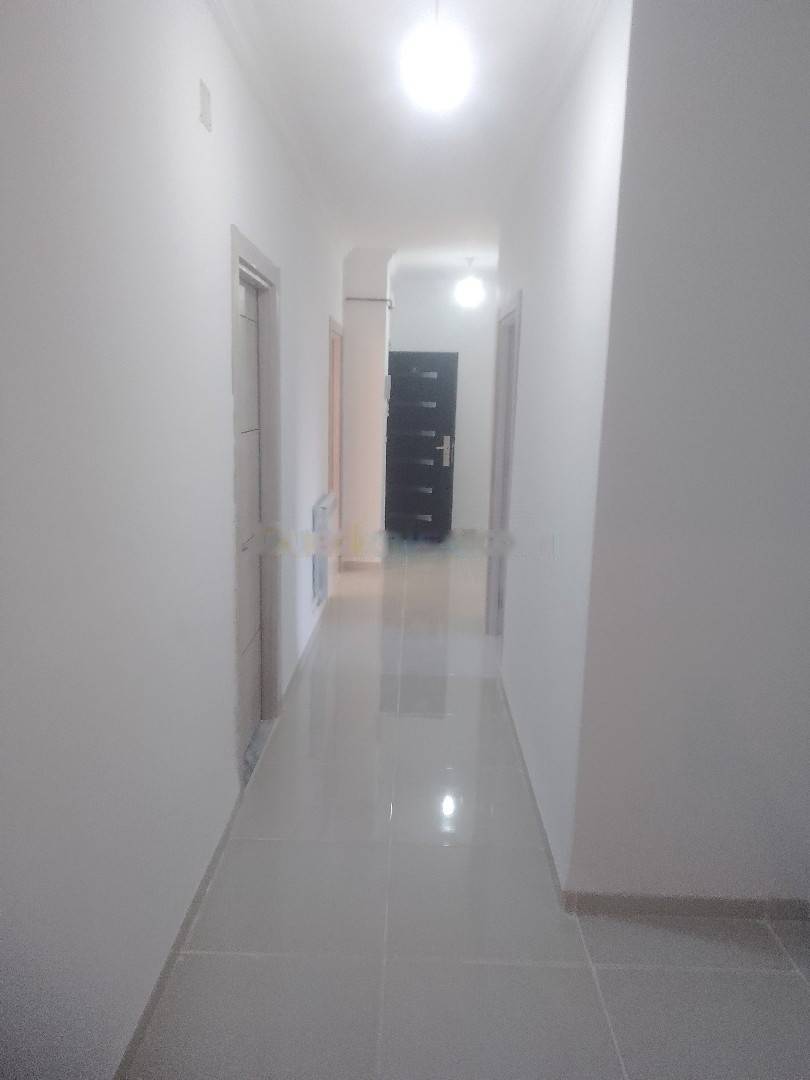 Location Appartement F4 Kouba