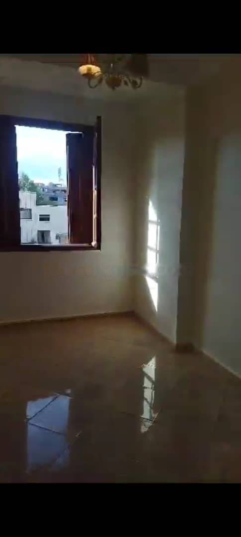 Location Niveau de villa F3 Djasr Kasentina