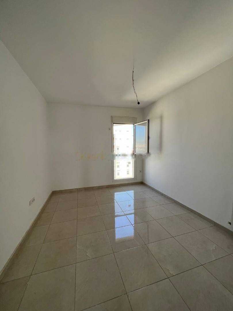 Location Appartement F6 Birkhadem