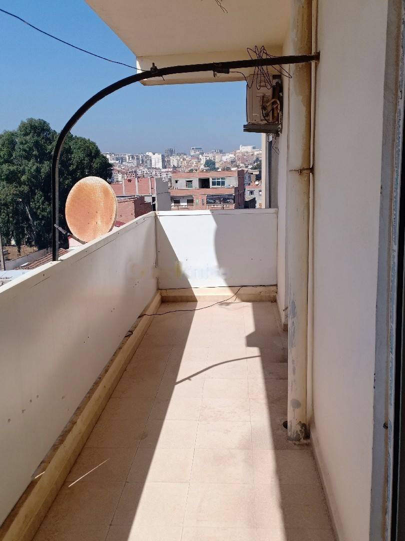 Location Appartement F3 Birkhadem