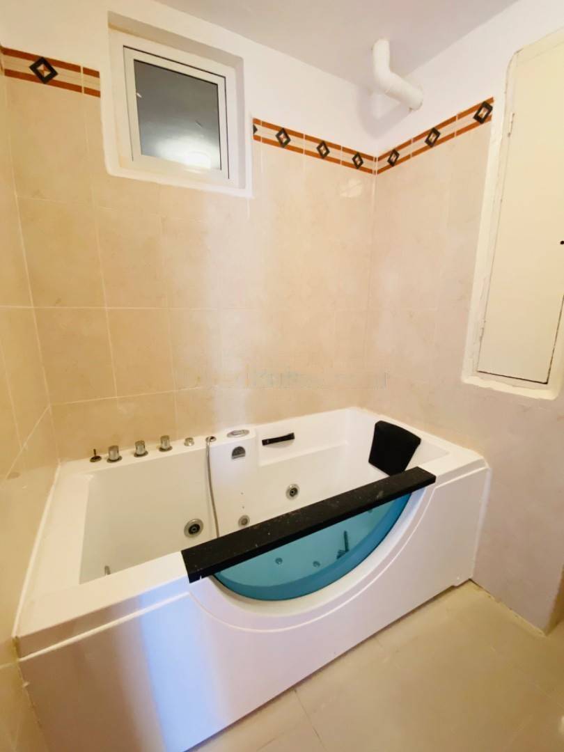 Location Appartement F4 El Achour