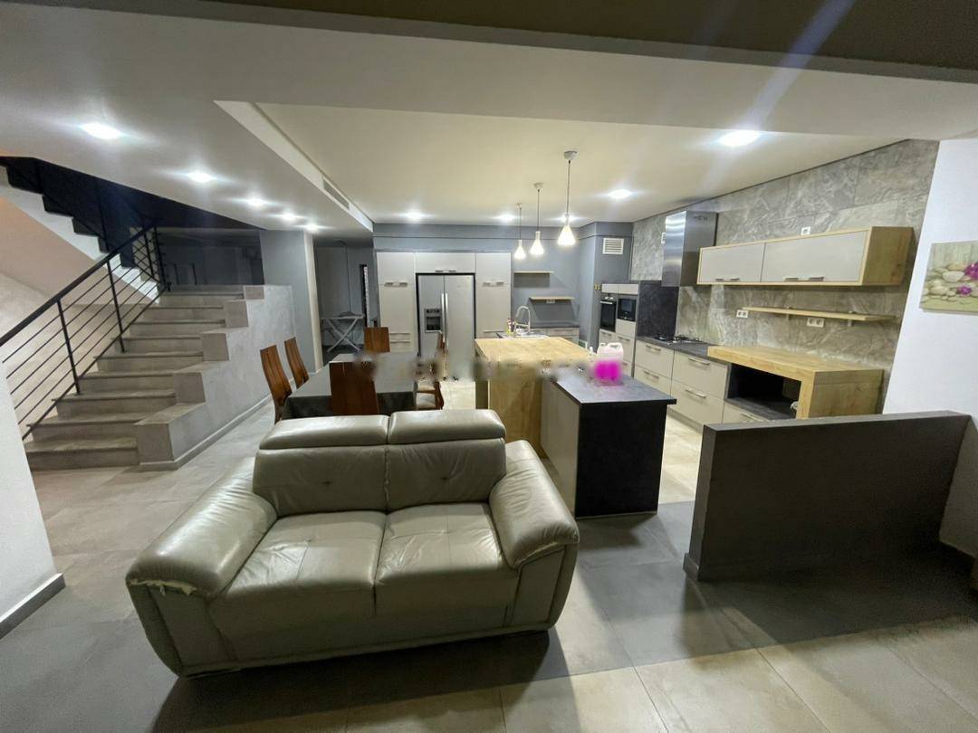 Location Appartement F4 El Achour