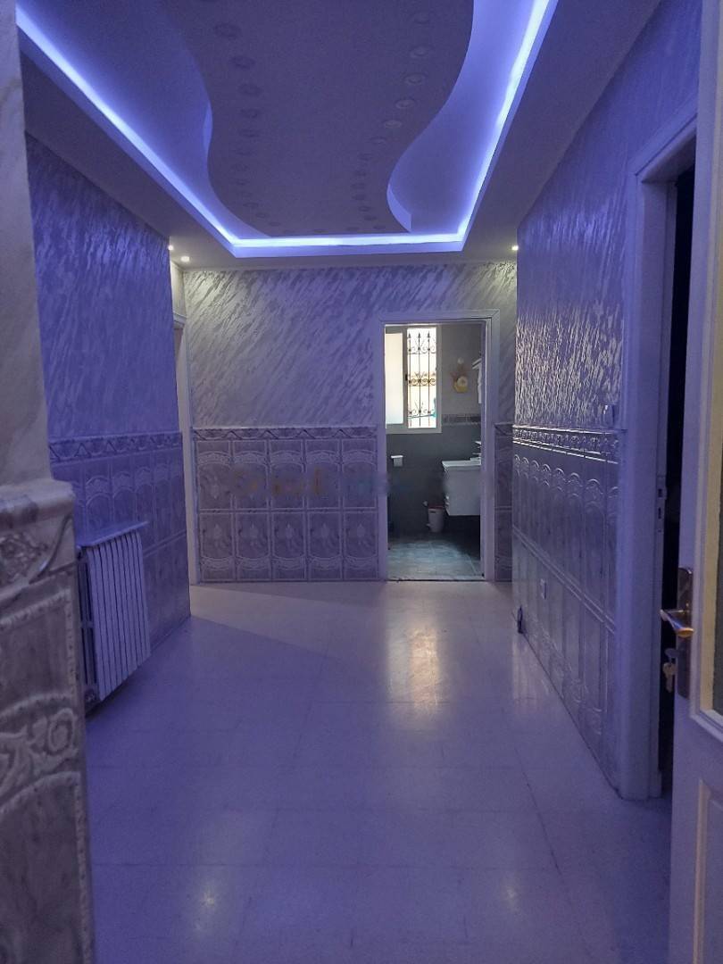 Location Niveau de villa F4 Ain Taya