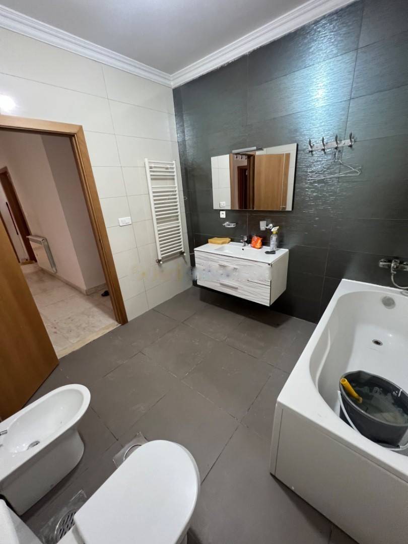 Location Appartement F3 El Achour