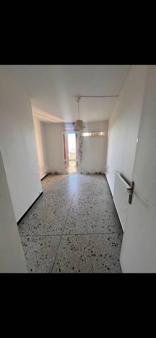 Location Appartement F4 El Mouradia