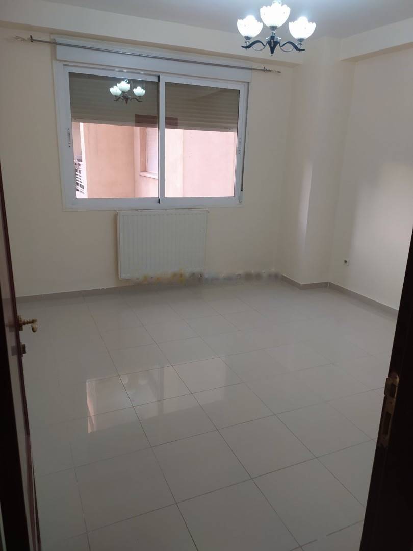 Location Appartement F3 El Achour