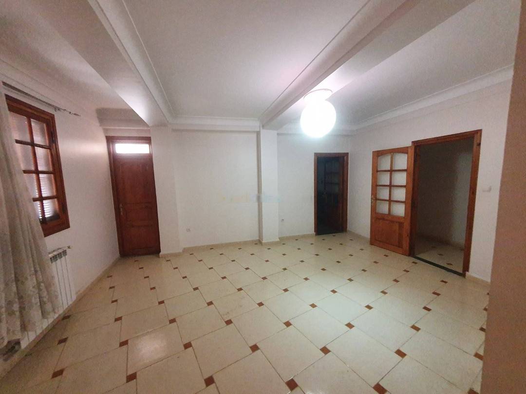 Location Niveau de villa F5 Ouled Fayet