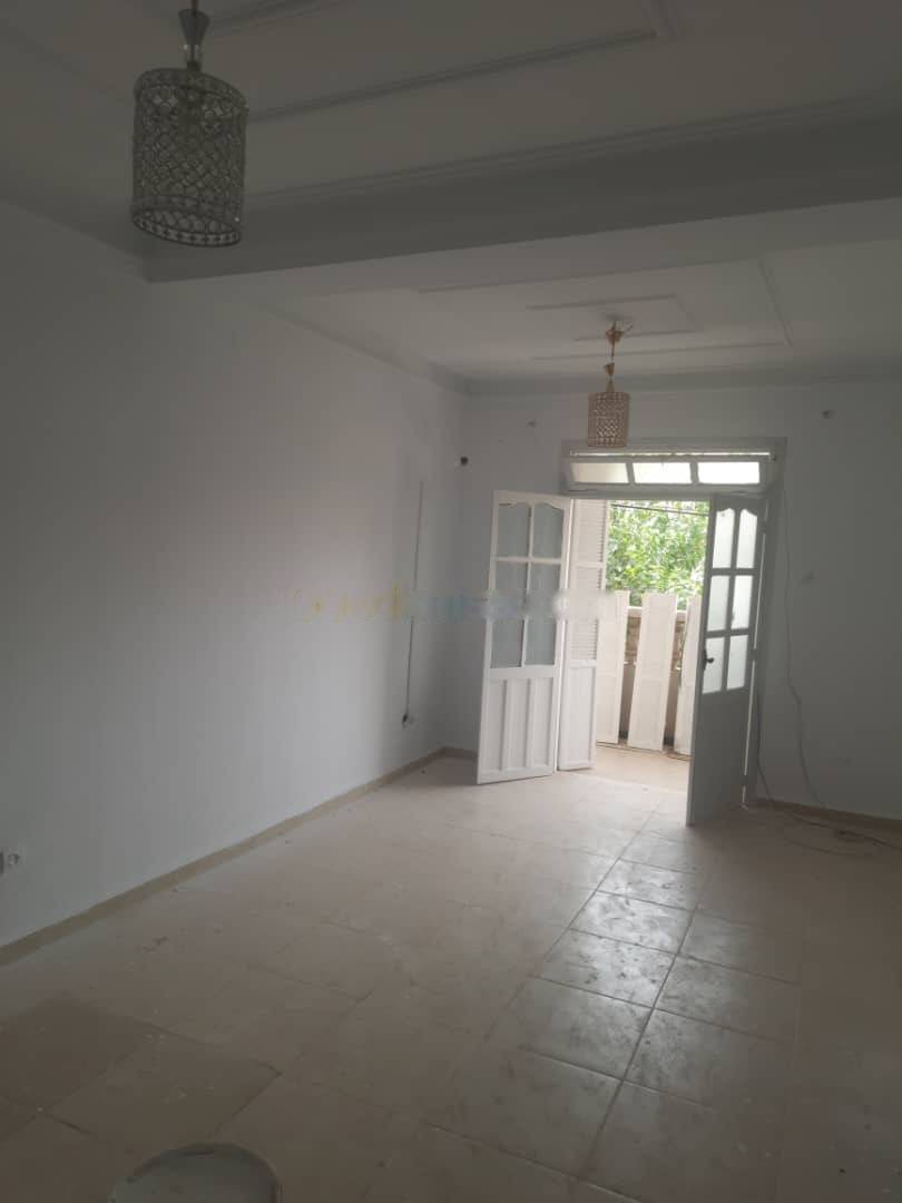 Location Niveau de villa F5 Birkhadem
