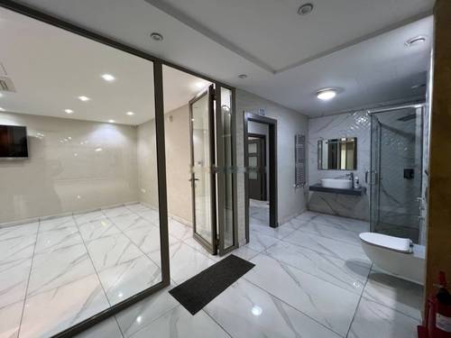 Location Local F4 Dely Ibrahim