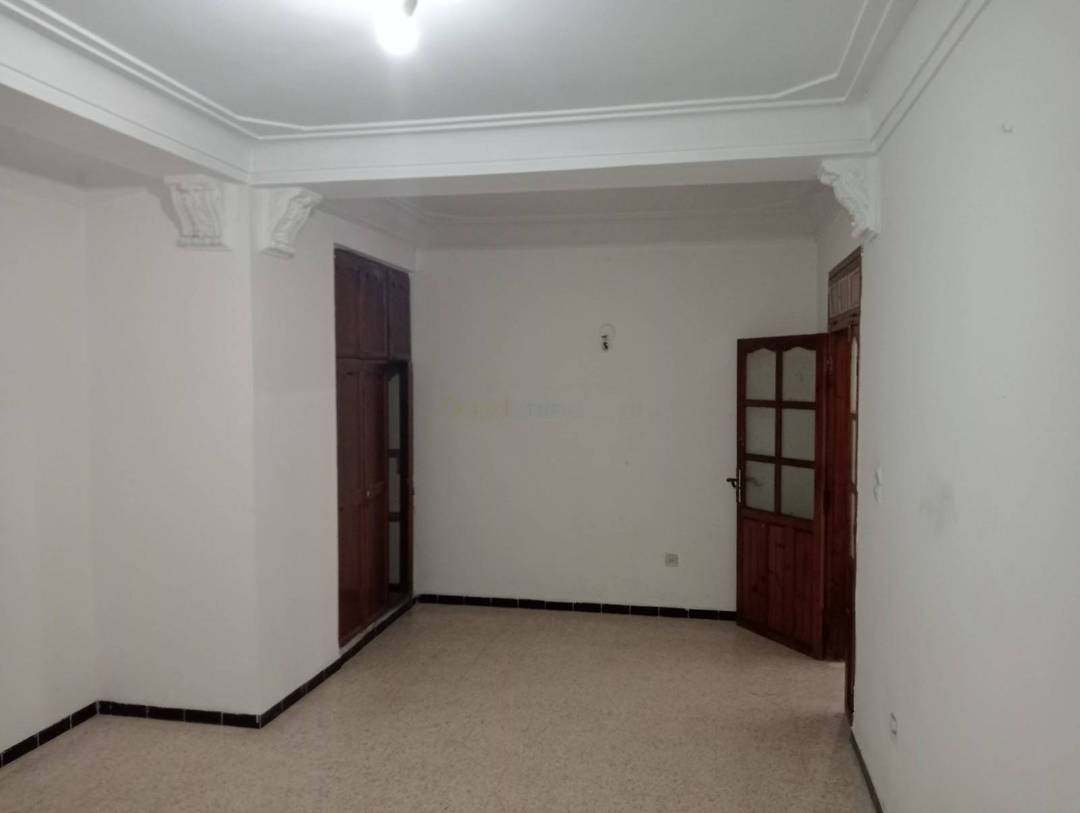 Location Niveau de villa F5 Kouba