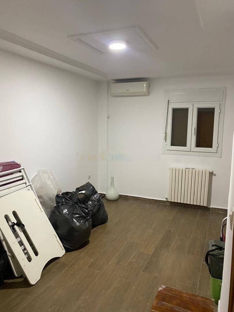 Location Appartement F6 Hydra