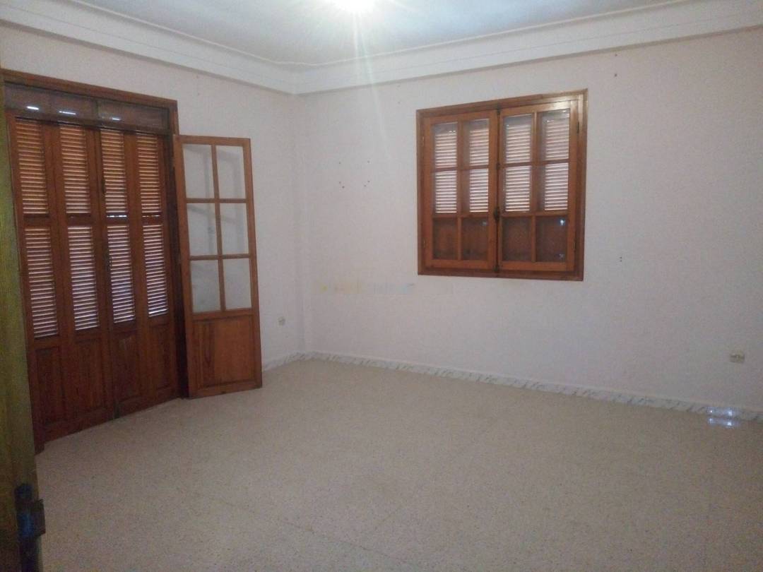 Location Niveau de villa F4 Souidania