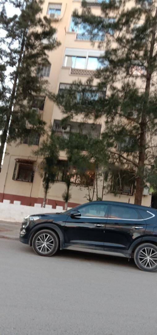 Location Appartement F4 Djasr Kasentina